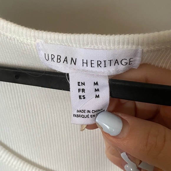 BUTTON DOWN LONG SLEEVE TOP!! - Picture 3 of 3